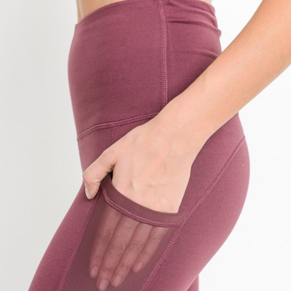 ✨LAST SMALL✨ berry High waisted leggings! - Picture 4 of 5